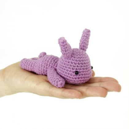 Lazy Bunny Crochet Amigurumi Patter..